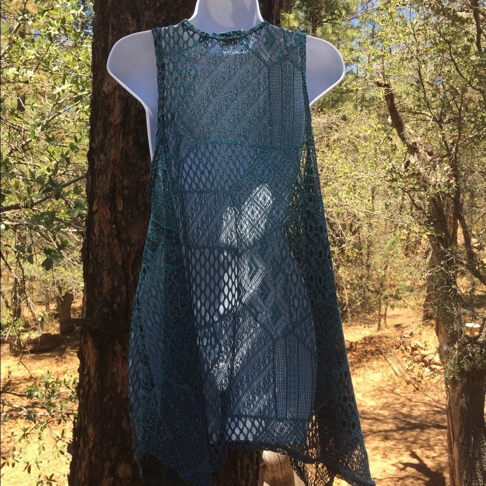 Step In Style Lace Vest - Picture 2 of 8